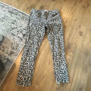 gray leopard print skinny jeans
